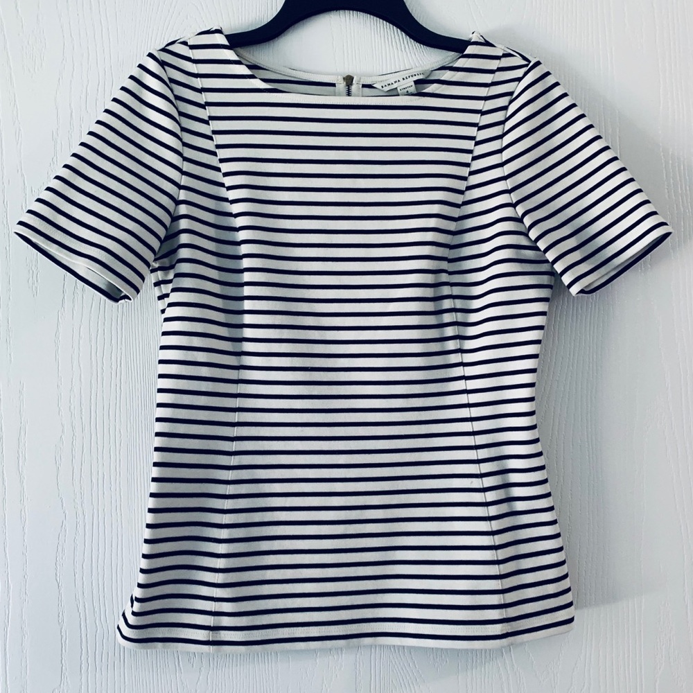 Banana Republic Top - Picture 2 of 4